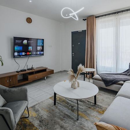 The Avery Apartments At Odomaa Place, East Airport Accra Esterno foto
