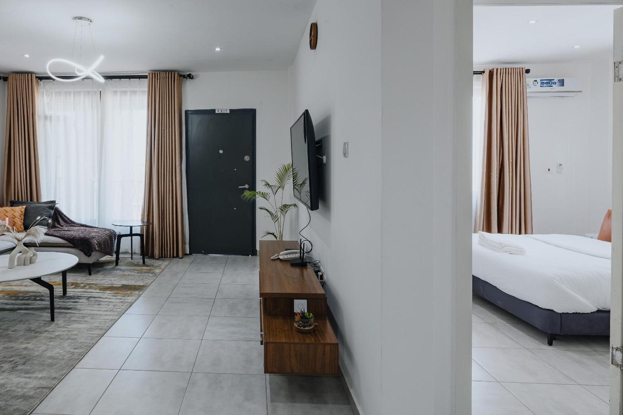 The Avery Apartments At Odomaa Place, East Airport Accra Esterno foto