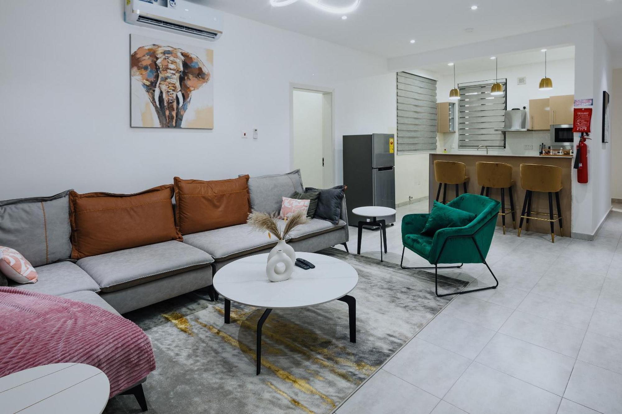 The Avery Apartments At Odomaa Place, East Airport Accra Esterno foto
